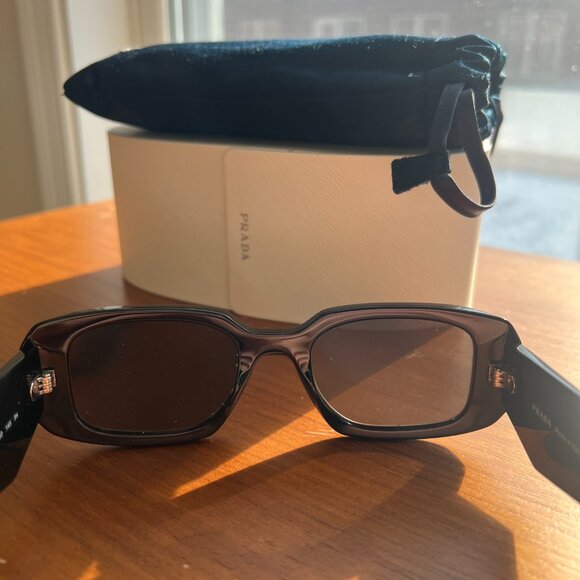 BRAND NEW PRADA Sunglasses - Picture 3 of 5